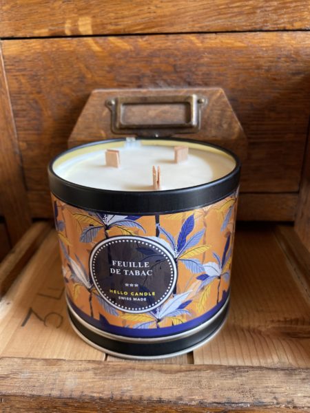 bougie Feuilles de tabac hello candle cerise noire