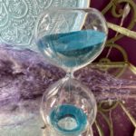 sablier bleu cerise noire