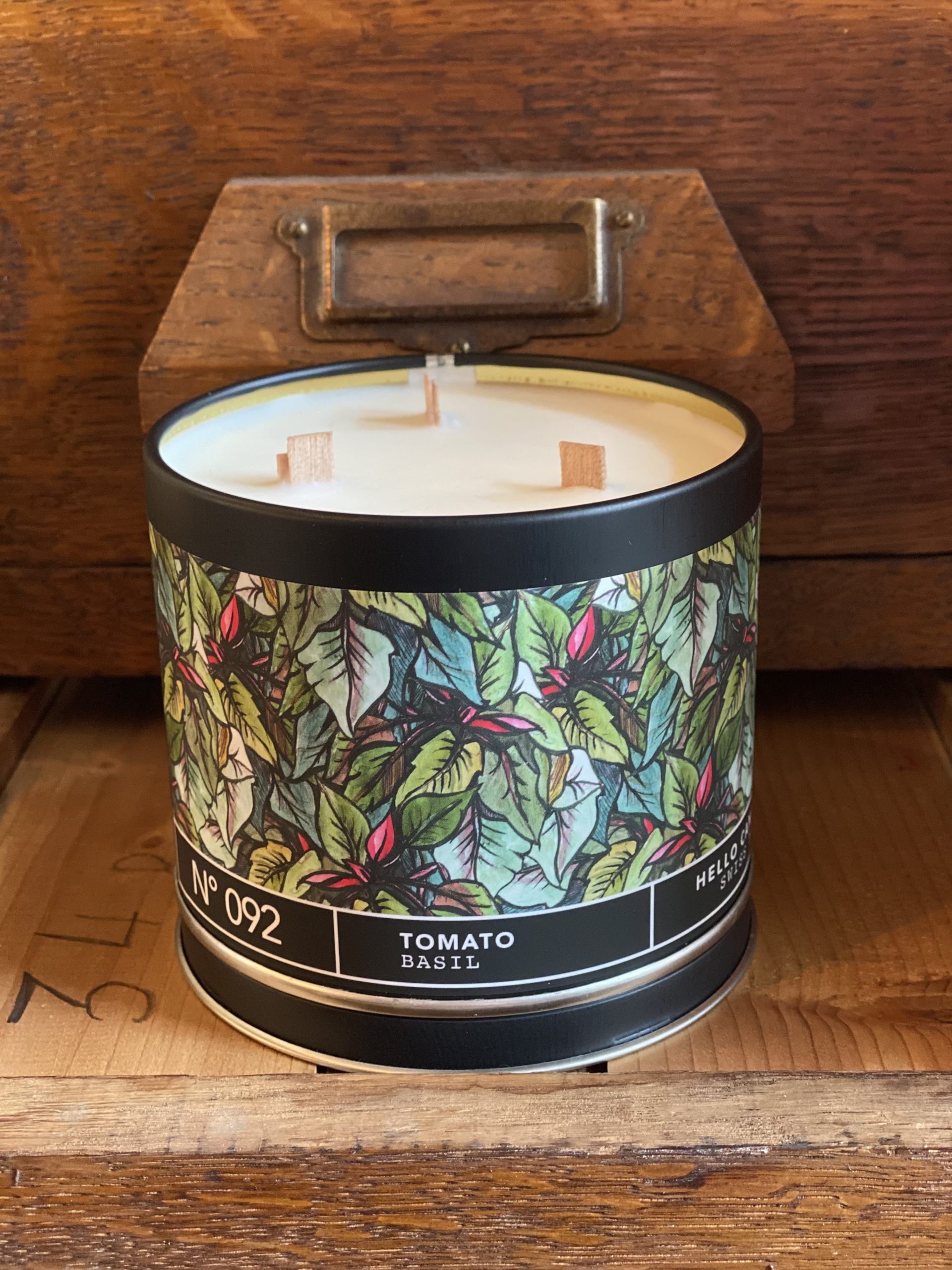 bougie tomate basilic cerise noire