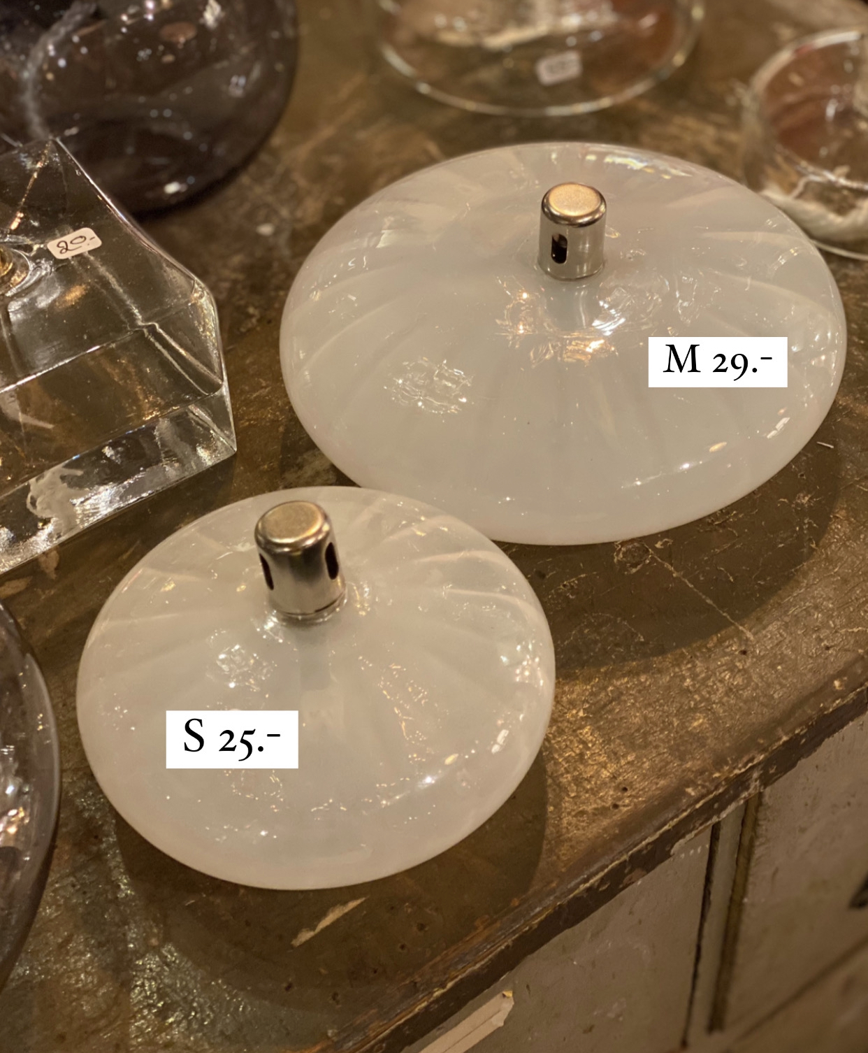 lampe a huile striée blanche cerise noire lampe a huile striée blanche cerise noire