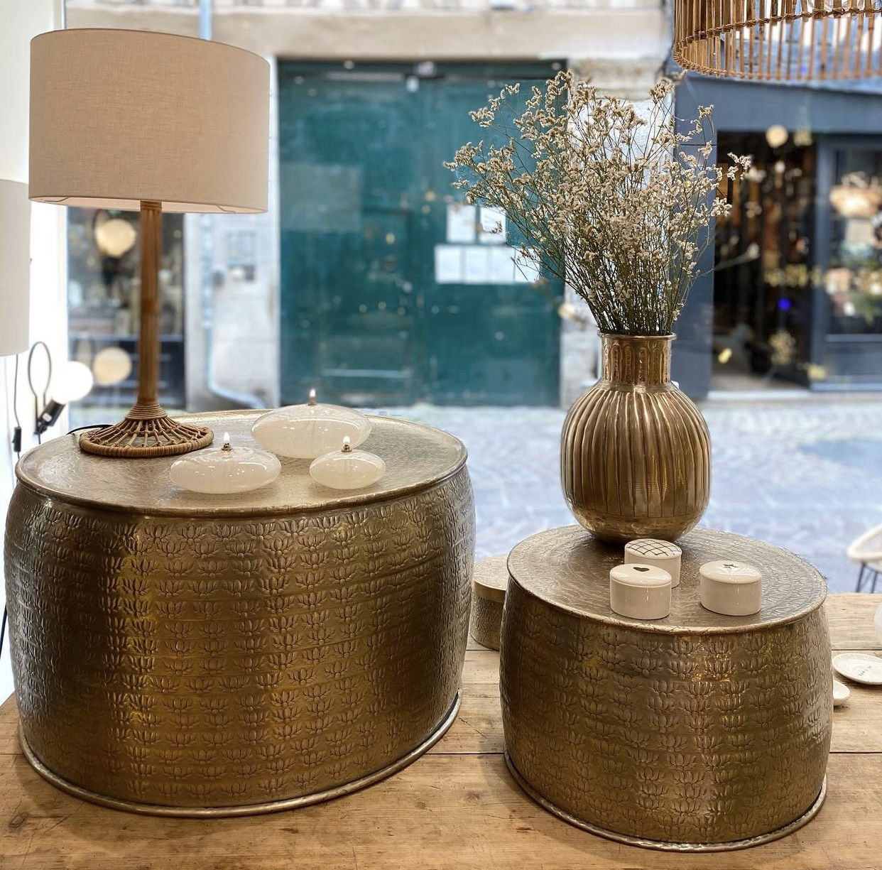 lampe a huile striée blanche cerise noire lampe a huile striée blanche cerise noire