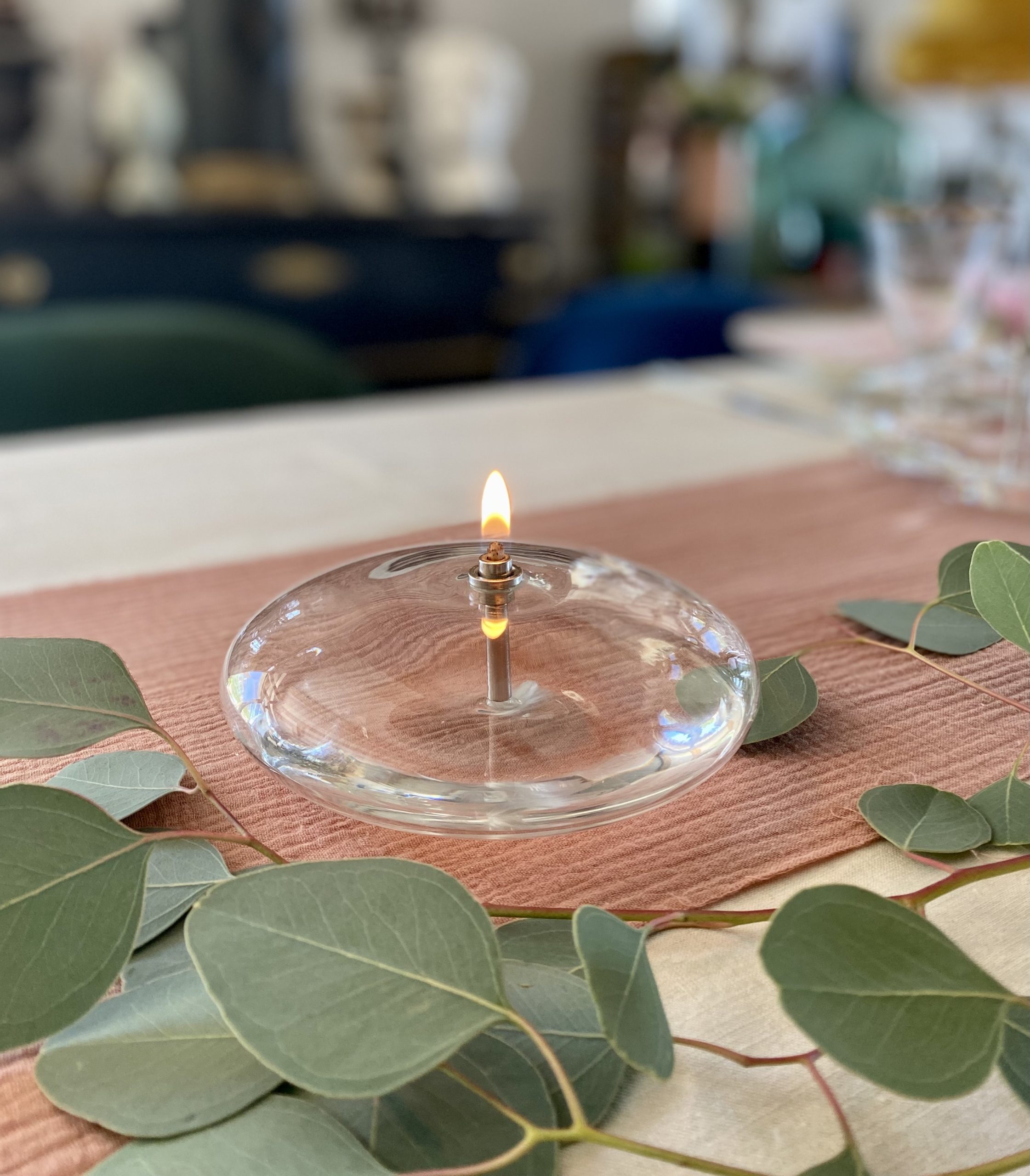 lampe a huile ellipse cerise noire