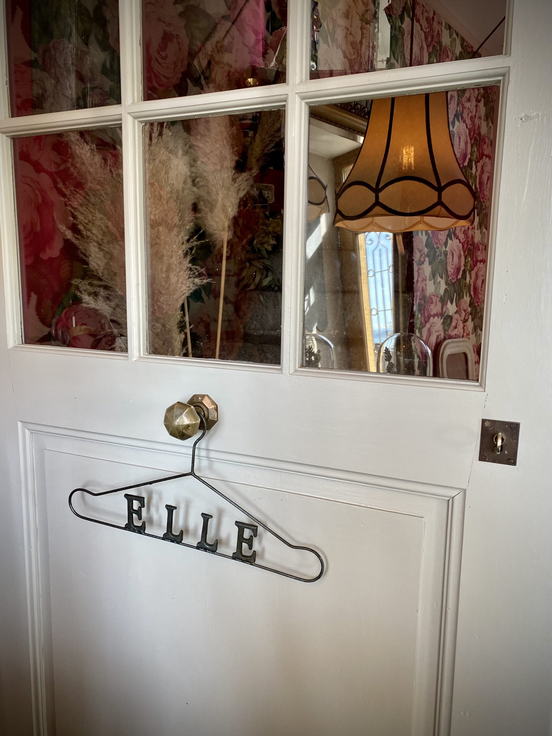 Cintre elle cerise noire