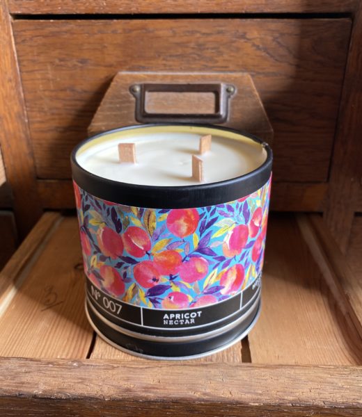 bougie abricot hello candle cerise noire