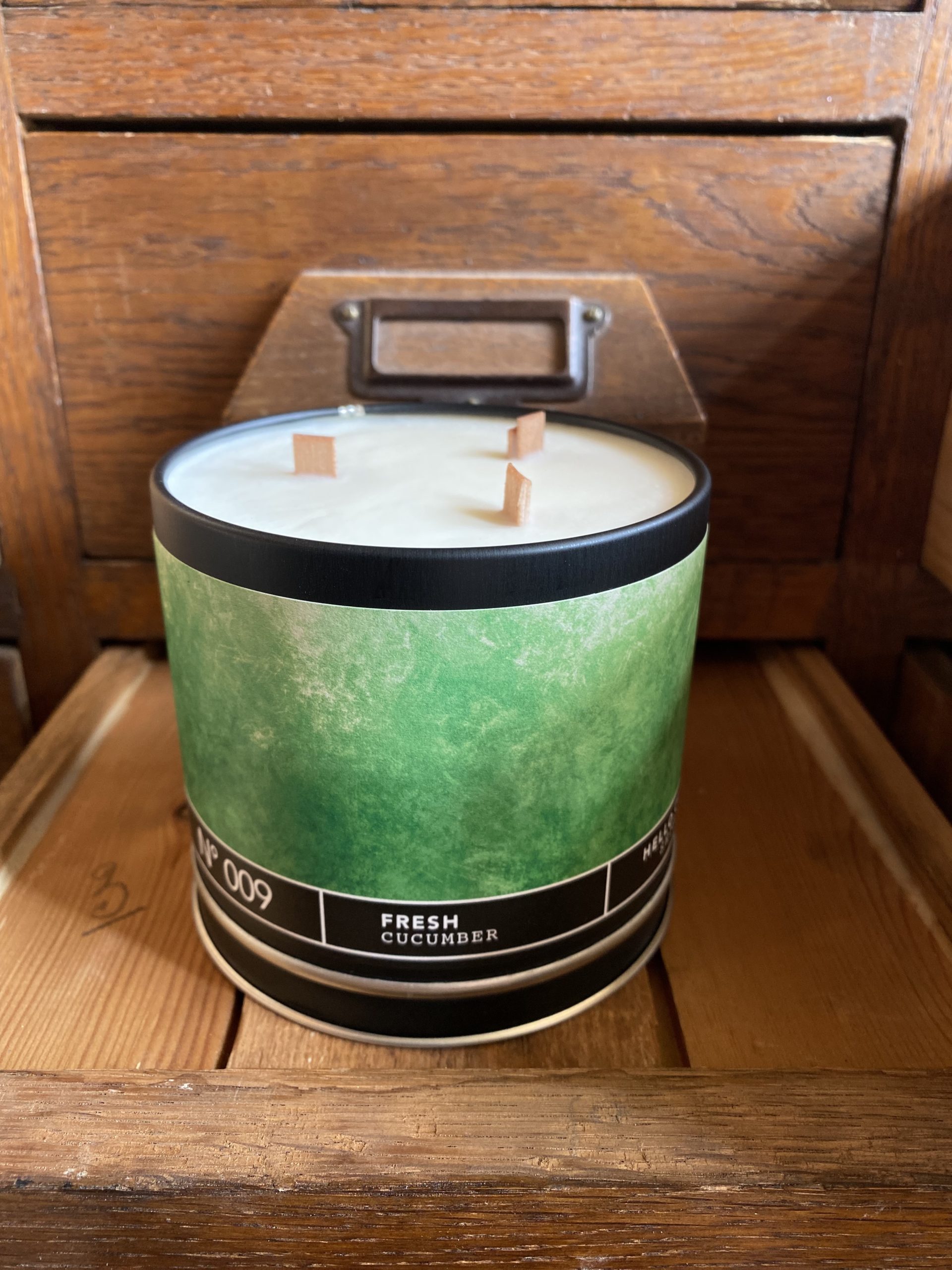 bougie concombre hello candle cerise noire