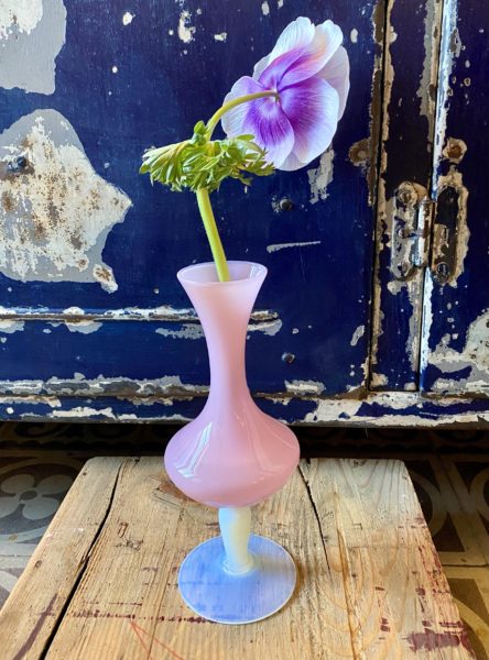 vase opaline rose cerise noire