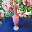 vase opaline rose pied blanc cerise noire