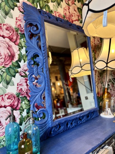 miroir bleu majorelle cerise noire