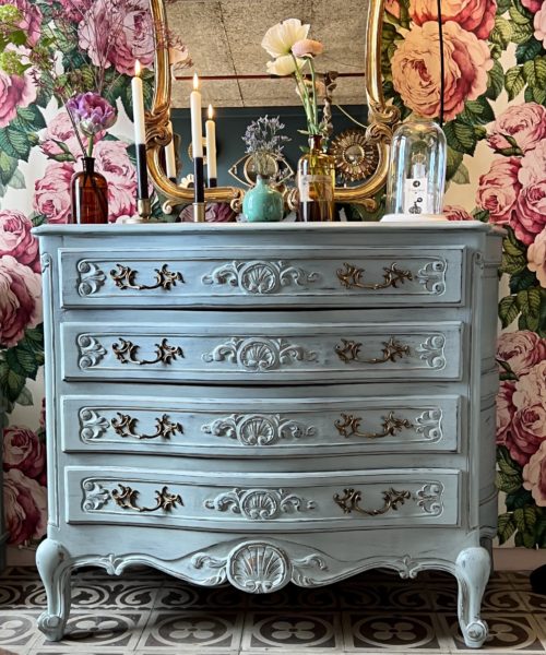 commode courbes cerise noire