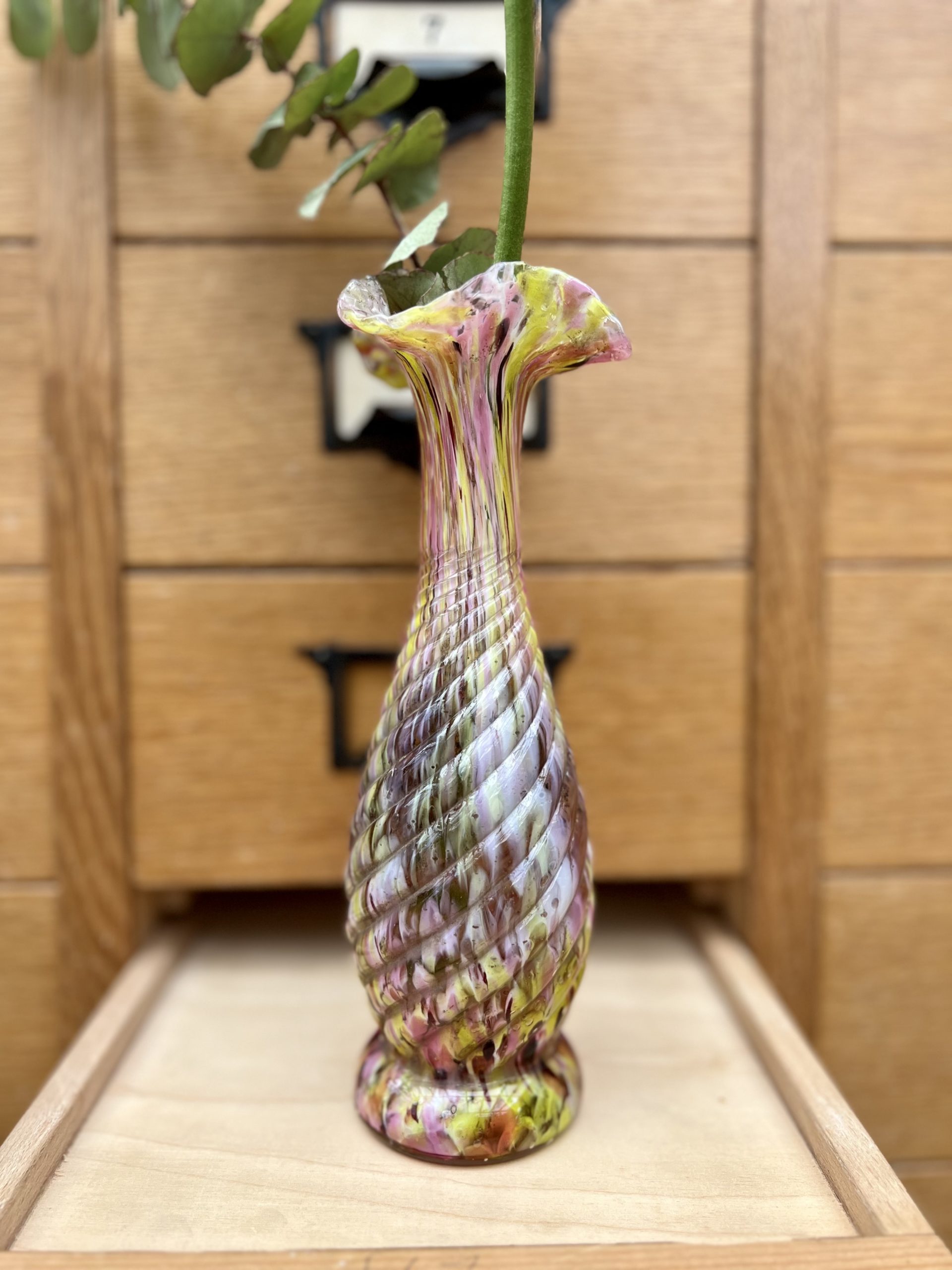 vase-clichy-jaune-rose vase-clichy-jaune-rose