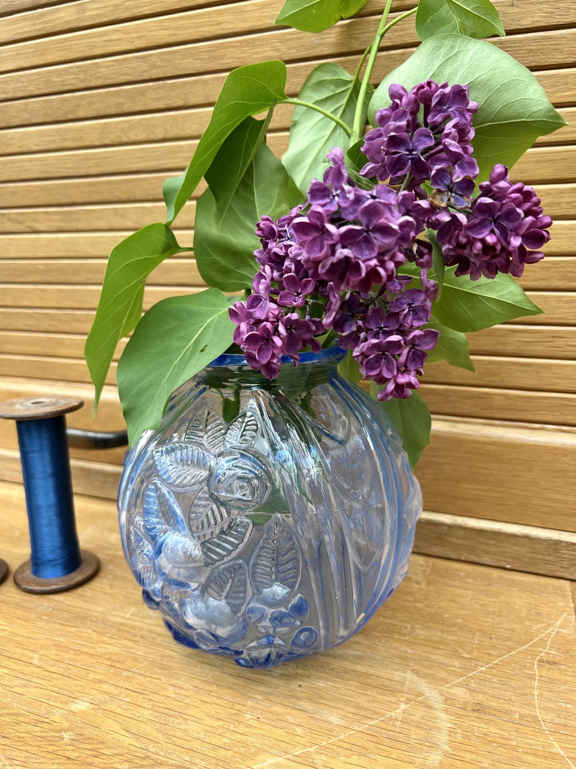 Vase-art-déco-bleu