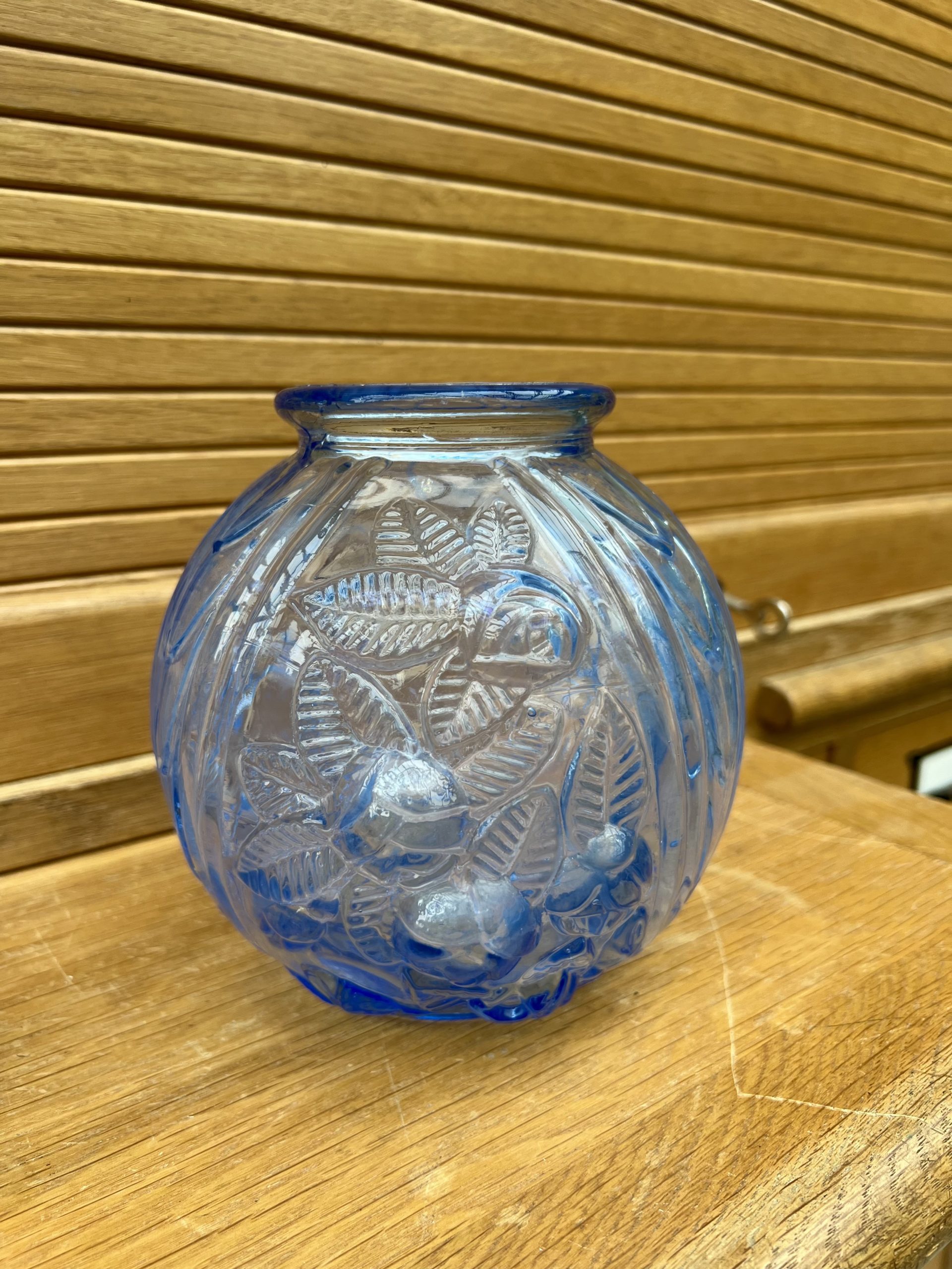 Vase-art-déco-bleu