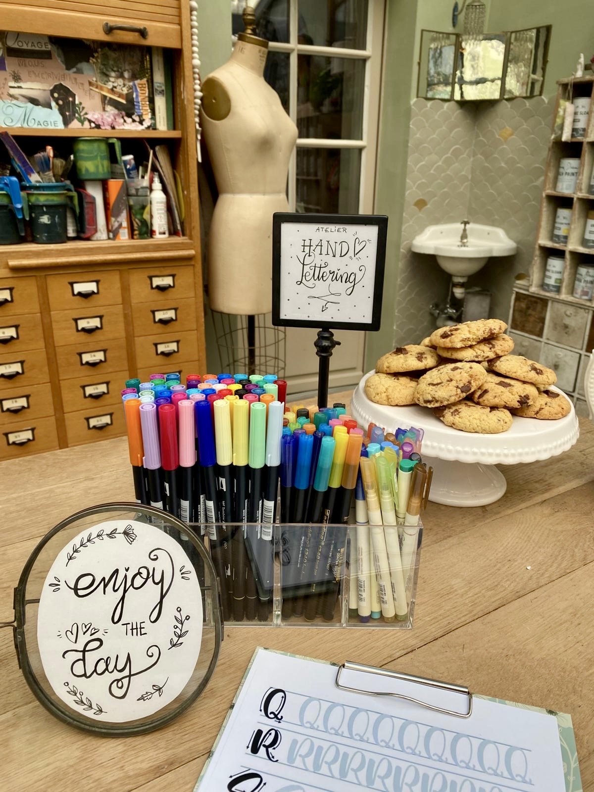 atelier-hand-lettering