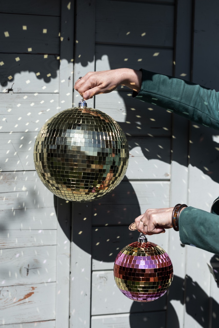 petite-boule-a-facettes